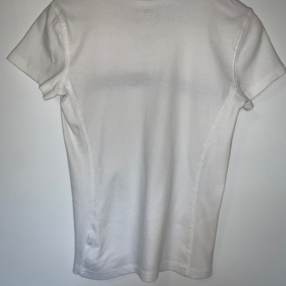 2/$20 TOMMY HILFIGER White Top V-Neck - Picture 10 of 14